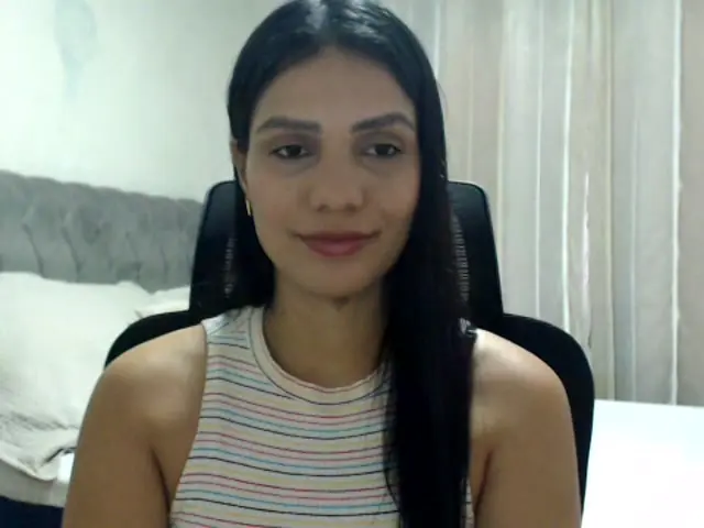 IkEmma93 live webcam
