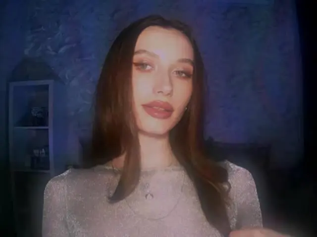 LisaLi live webcam