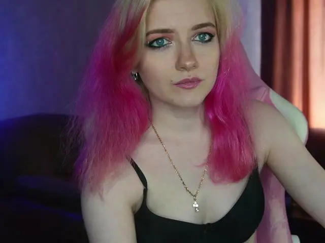 MercyN live webcam