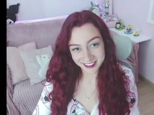 Suzanne22 live webcam