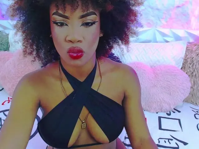 tyannaEve live webcam